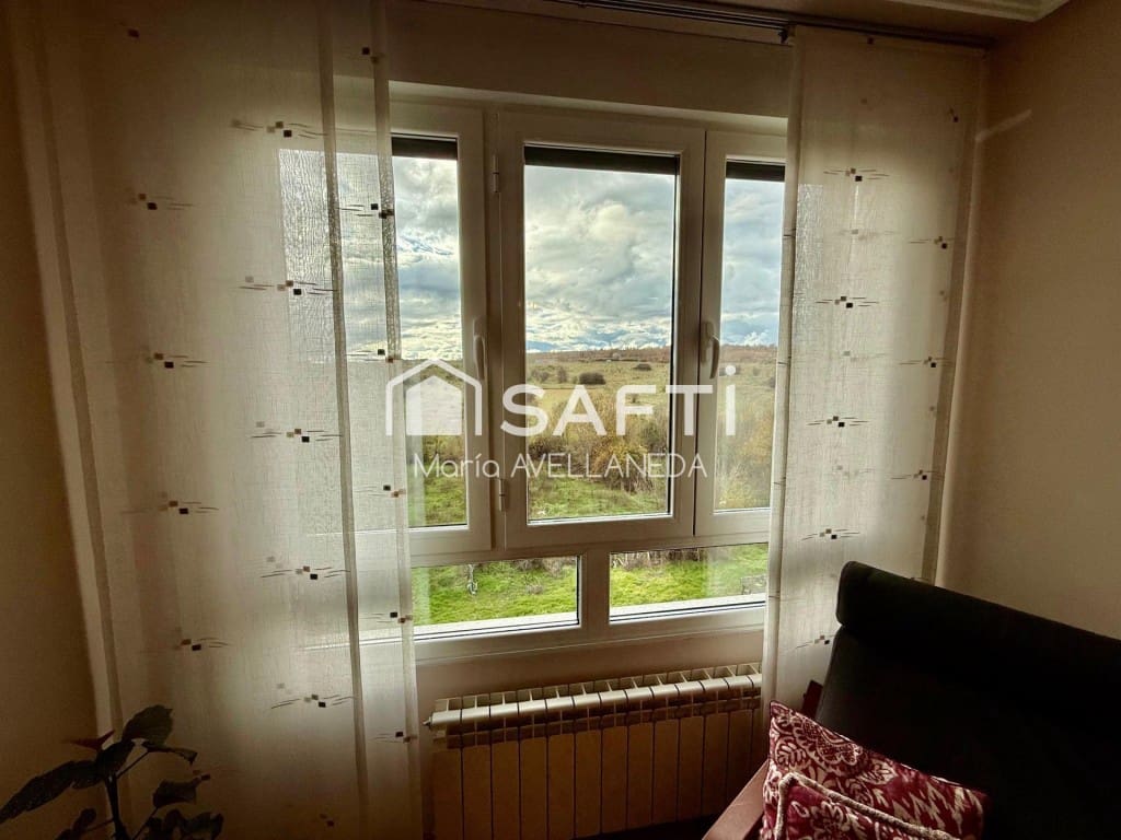 4 sovrum Lägenhet till salu i Villaquilambre med garage - 210 000 € (Ref: 9461980)