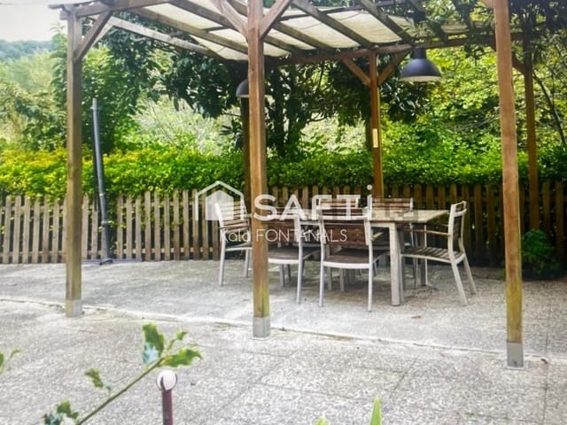 5 sypialnia Finka/Dom wiejski na sprzedaż w Vallgorguina z garażem - 598 000 € (Ref: 9461982)