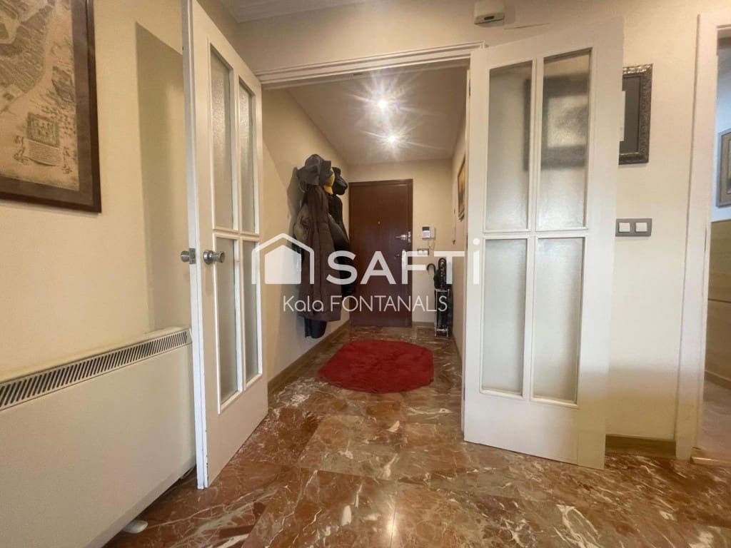 3 makuuhuone Kattohuoneisto myytävänä paikassa Pontevedra kaupunki mukana 
autotalli - 439 000 € (Ref: 9461983)