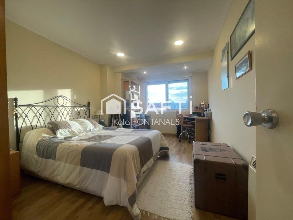 3 makuuhuone Kattohuoneisto myytävänä paikassa Pontevedra kaupunki mukana 
autotalli - 439 000 € (Ref: 9461983)