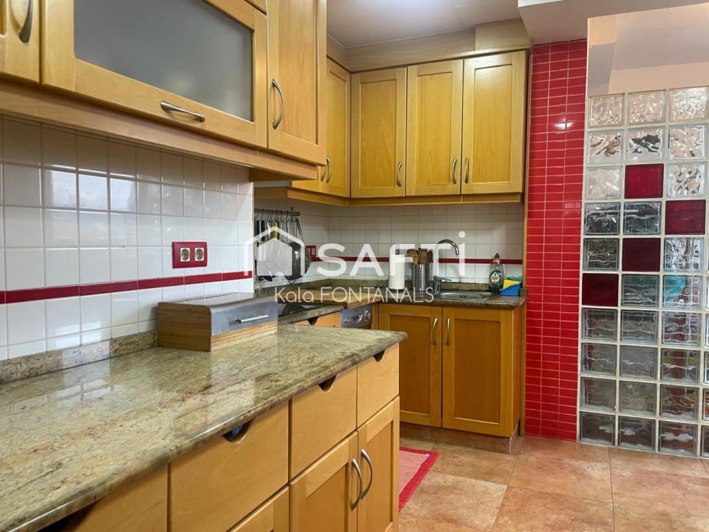 3 makuuhuone Kattohuoneisto myytävänä paikassa Pontevedra kaupunki mukana 
autotalli - 439 000 € (Ref: 9461983)