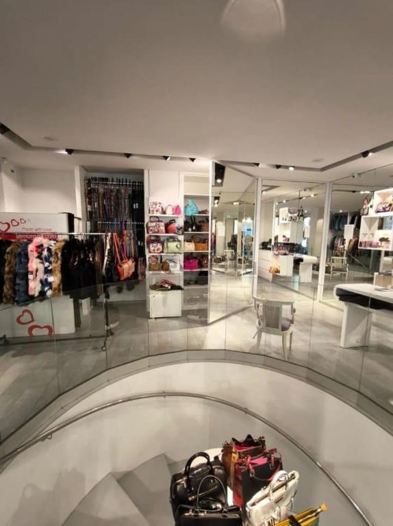 Kommersiell til leie i Leon by - € 1 500 (Ref: 9461988)