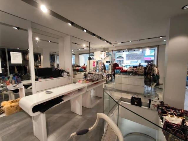 Commercieel te huur in León stad - € 1.500 (Ref: 9461988)