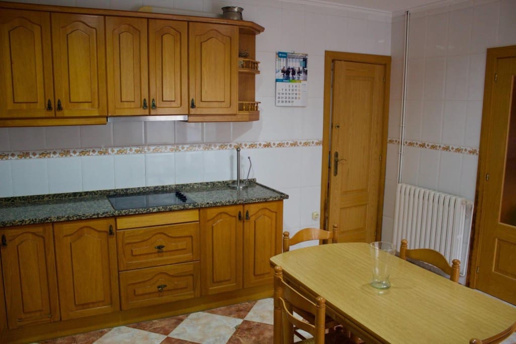 4 bedroom Apartment for sale in Valls - € 210,000 (Ref: 9461989)