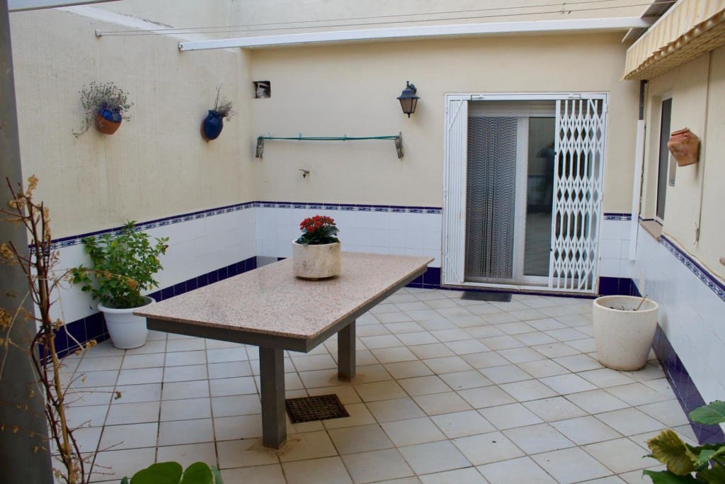 4 bedroom Apartment for sale in Valls - € 210,000 (Ref: 9461989)