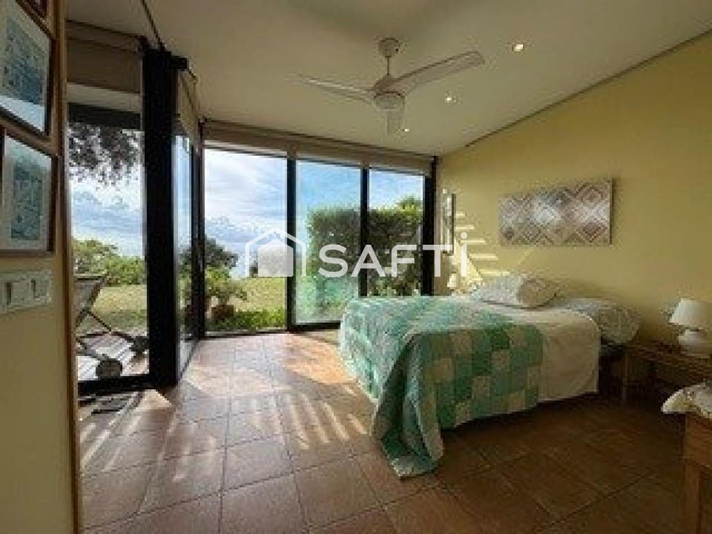 3 sovrum Villa till salu i Sant Pol de Mar med pool - 690 000 € (Ref: 9465498)