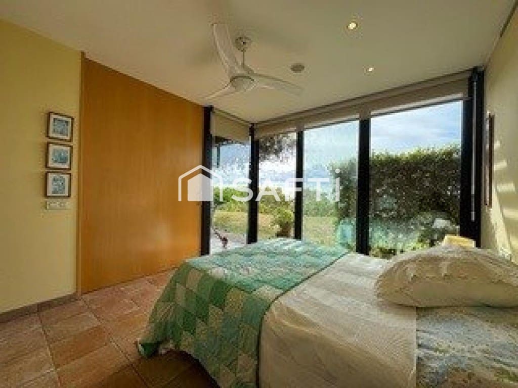 3 sovrum Villa till salu i Sant Pol de Mar med pool - 690 000 € (Ref: 9465498)