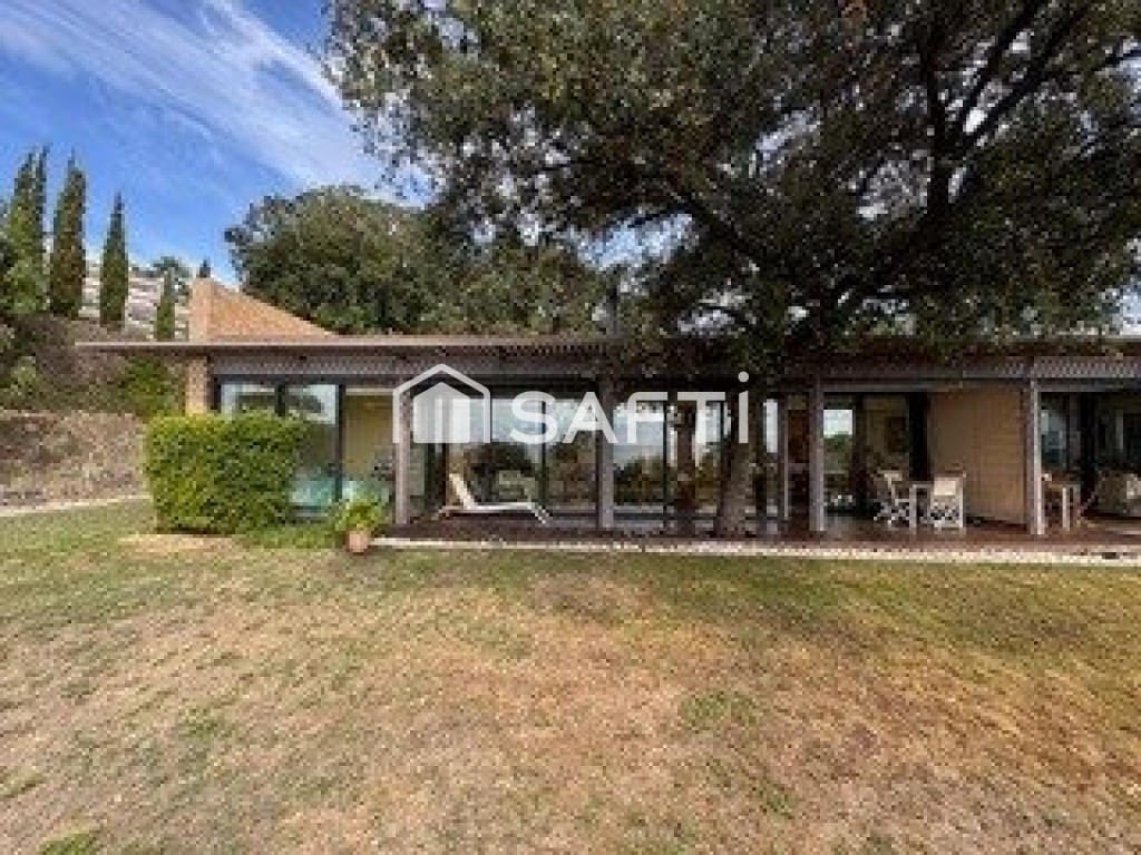 3 sovrum Villa till salu i Sant Pol de Mar med pool - 690 000 € (Ref: 9465498)