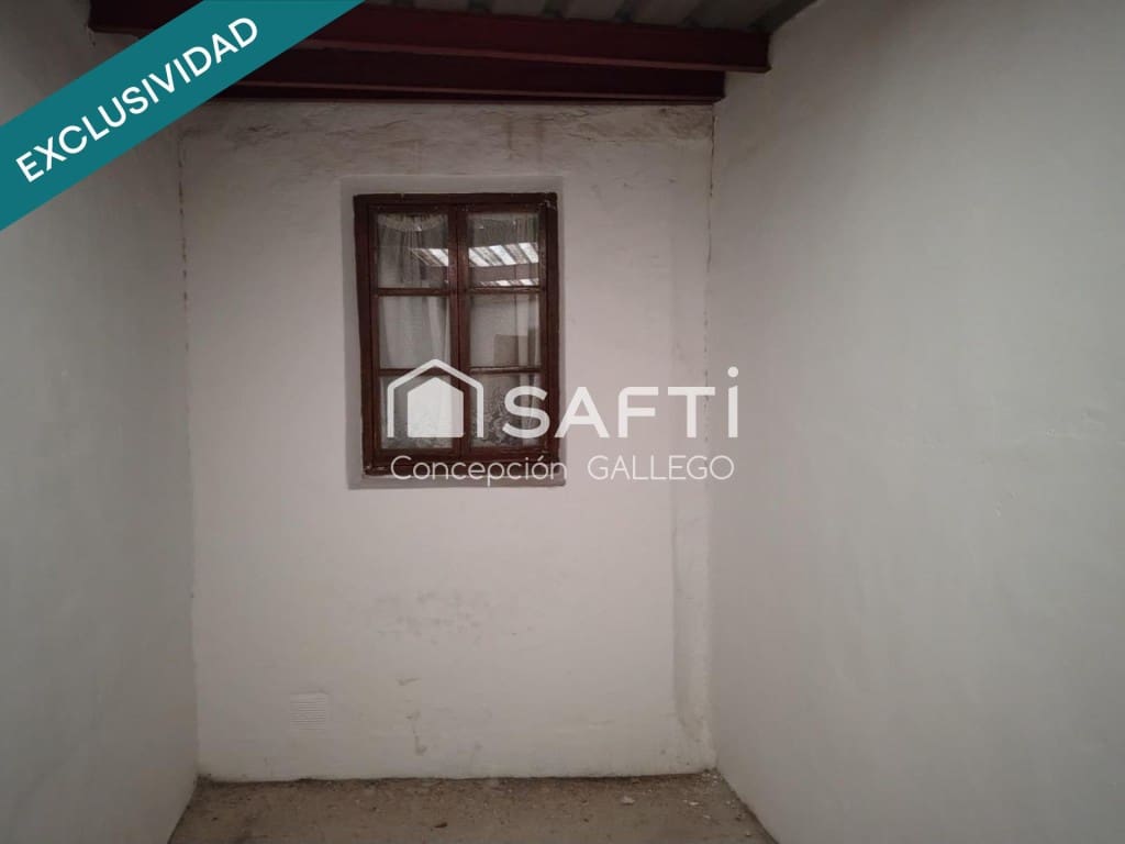 2 bedroom Villa for sale in Campo de Criptana - € 45,000 (Ref: 9465499)