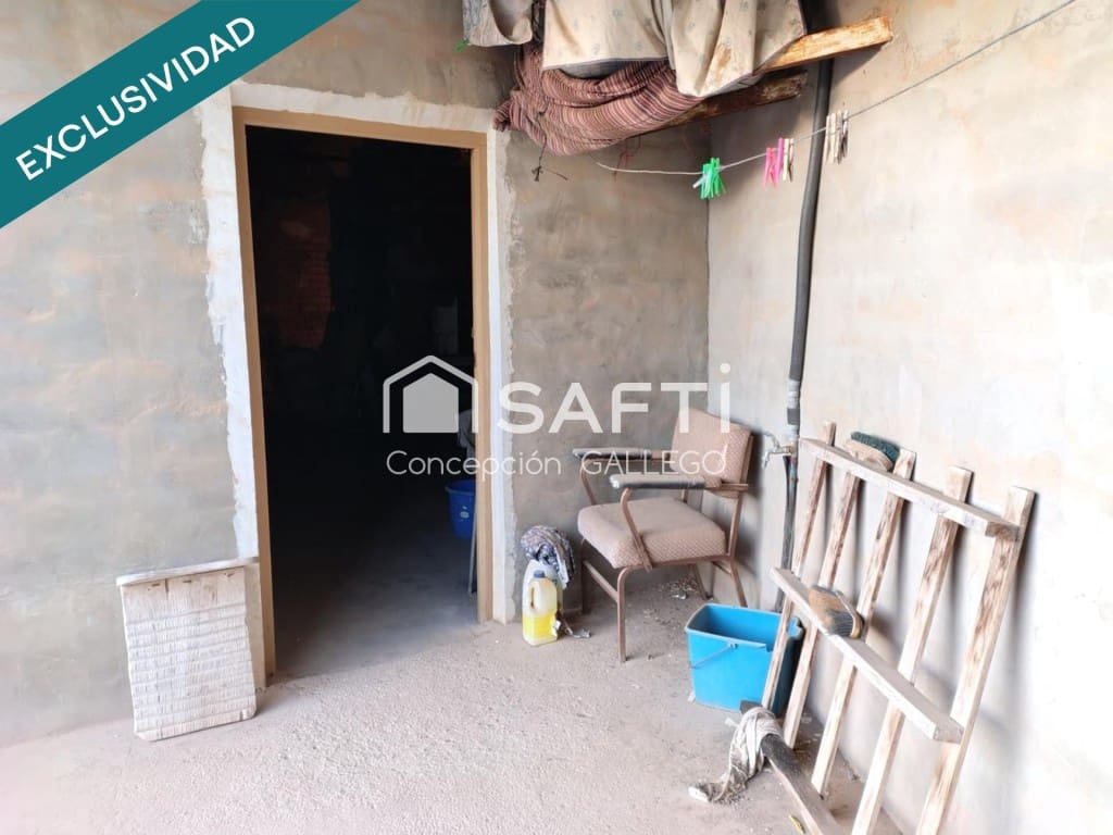 2 bedroom Villa for sale in Campo de Criptana - € 45,000 (Ref: 9465499)