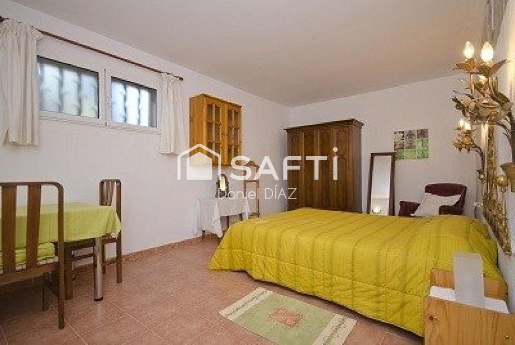 6 quarto Moradia para venda em Sils com piscina garagem - 590 000 € (Ref: 9465501)