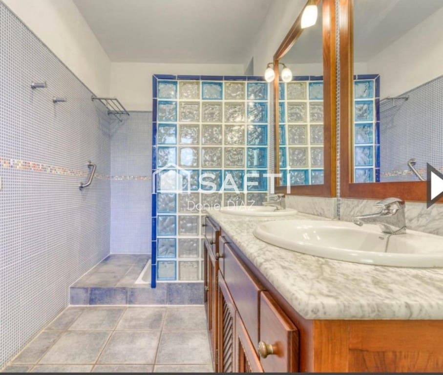 6 quarto Moradia para venda em Sils com piscina garagem - 590 000 € (Ref: 9465501)