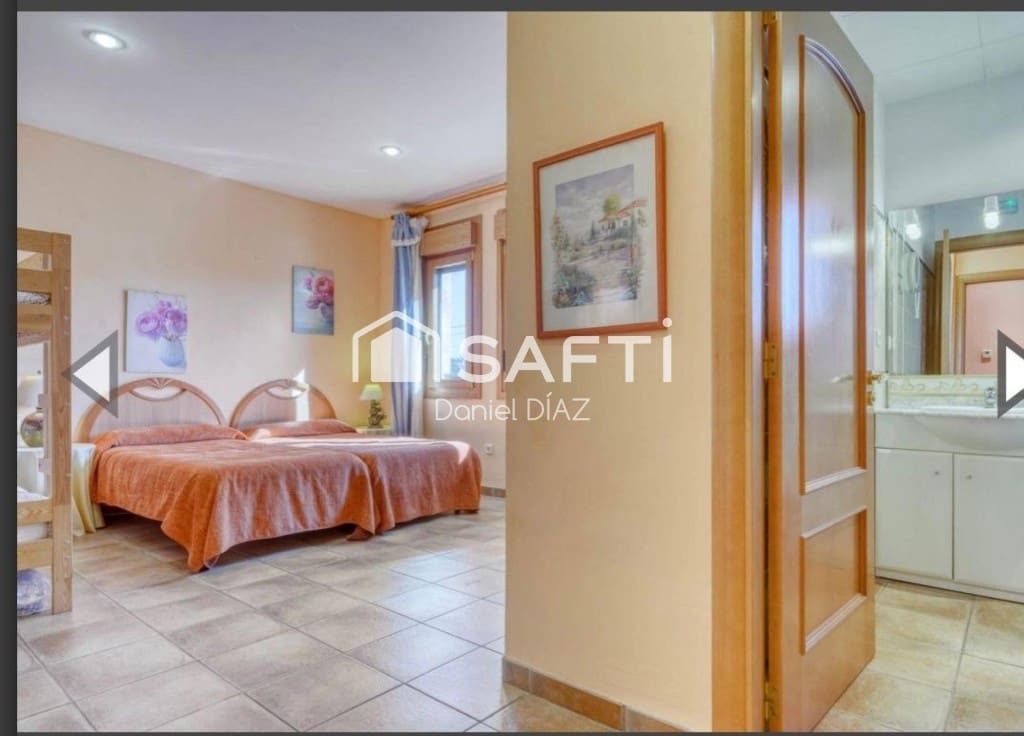 6 quarto Moradia para venda em Sils com piscina garagem - 590 000 € (Ref: 9465501)