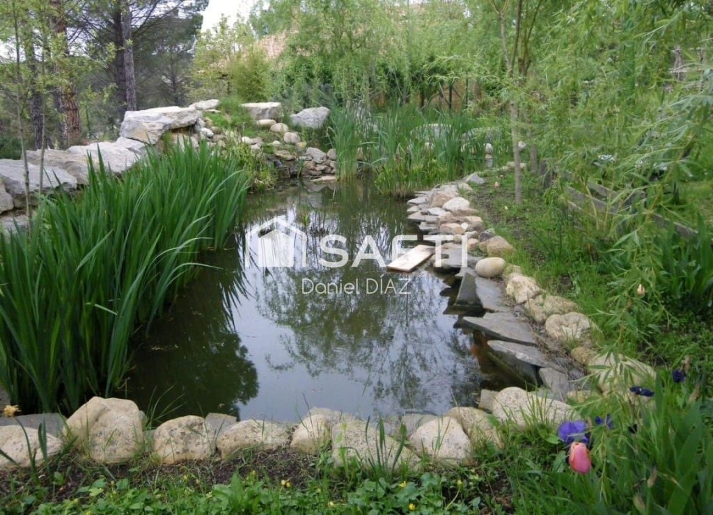 6 quarto Moradia para venda em Sils com piscina garagem - 590 000 € (Ref: 9465501)