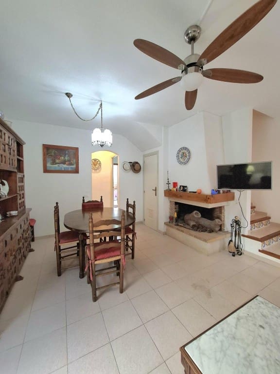 Adosado de 3 habitaciones en Oropesa  en venta con garaje - 191.000 € (Ref: 9465507)