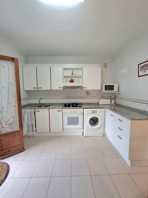 Adosado de 3 habitaciones en Oropesa  en venta con garaje - 191.000 € (Ref: 9465507)