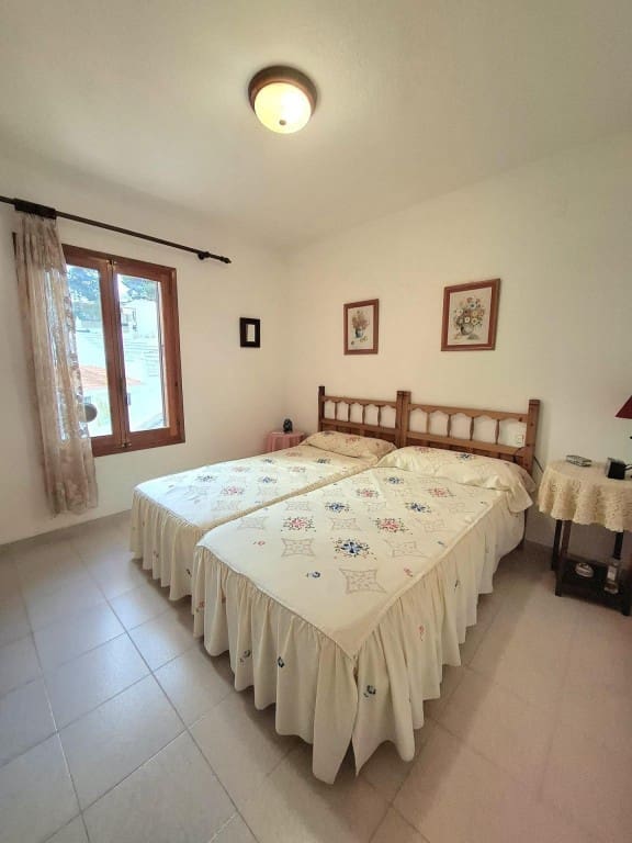 Adosado de 3 habitaciones en Oropesa  en venta con garaje - 191.000 € (Ref: 9465507)