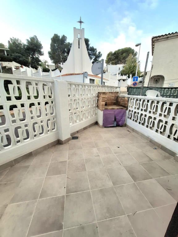 Adosado de 3 habitaciones en Oropesa  en venta con garaje - 191.000 € (Ref: 9465507)