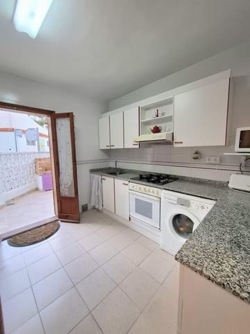 Adosado de 3 habitaciones en Oropesa  en venta con garaje - 191.000 € (Ref: 9465507)
