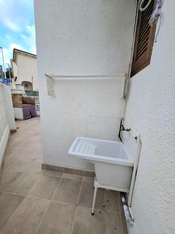 3 soveværelse Rækkehus til salg i Oropesa  med garage - € 191.000 (Ref: 9465507)