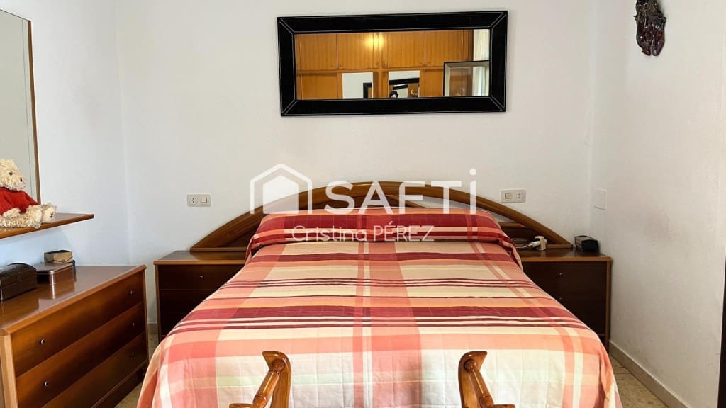 Chalet de 3 habitaciones en Blanes en venta con garaje - 329.000 € (Ref: 9468318)