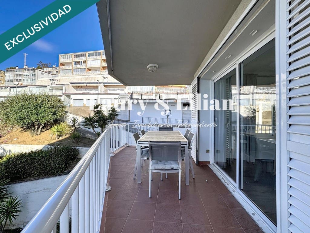 2 bedroom Apartment for sale in Roses - € 315,000 (Ref: 9468319)