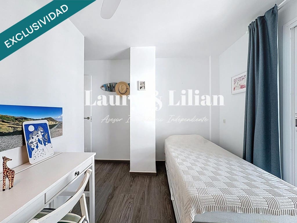 2 bedroom Apartment for sale in Roses - € 315,000 (Ref: 9468319)