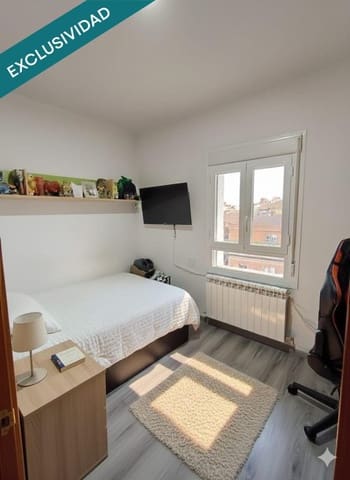 3 bedroom Apartment for sale in Huesca city - € 147,900 (Ref: 9468320)