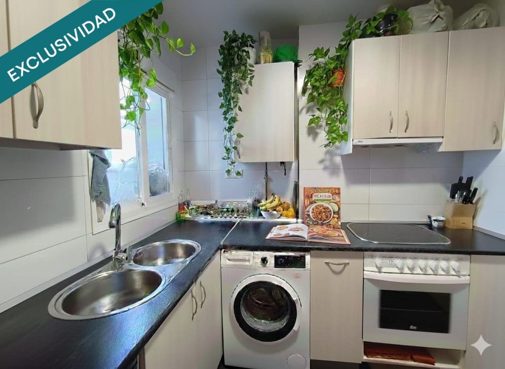 3 bedroom Apartment for sale in Huesca city - € 147,900 (Ref: 9468320)