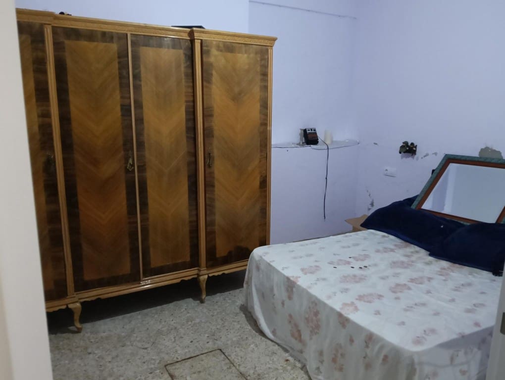 4 Zimmer Villa zu verkaufen in Santa Maria del Paramo mit Garage - 175.000 € (Ref: 9468321)