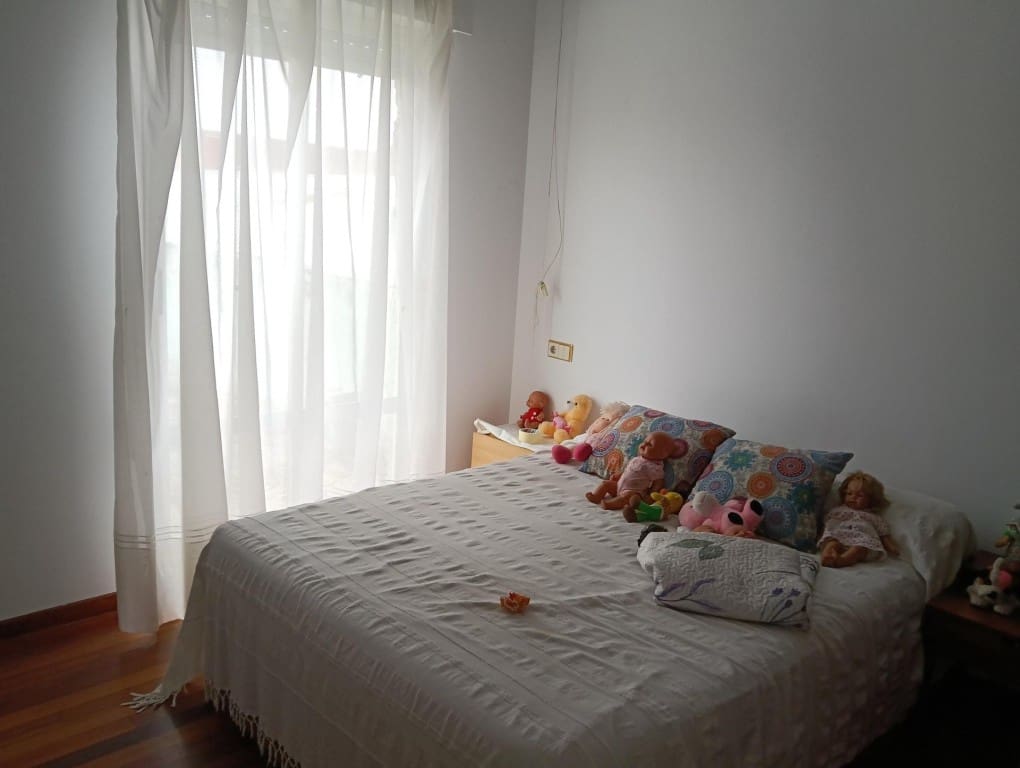 4 Zimmer Villa zu verkaufen in Santa Maria del Paramo mit Garage - 175.000 € (Ref: 9468321)