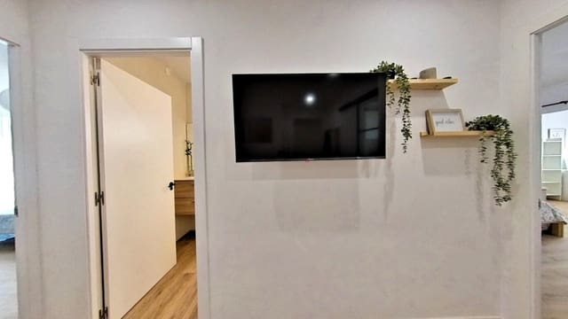 3 bedroom Apartment for sale in Elda - € 115,000 (Ref: 9468323)