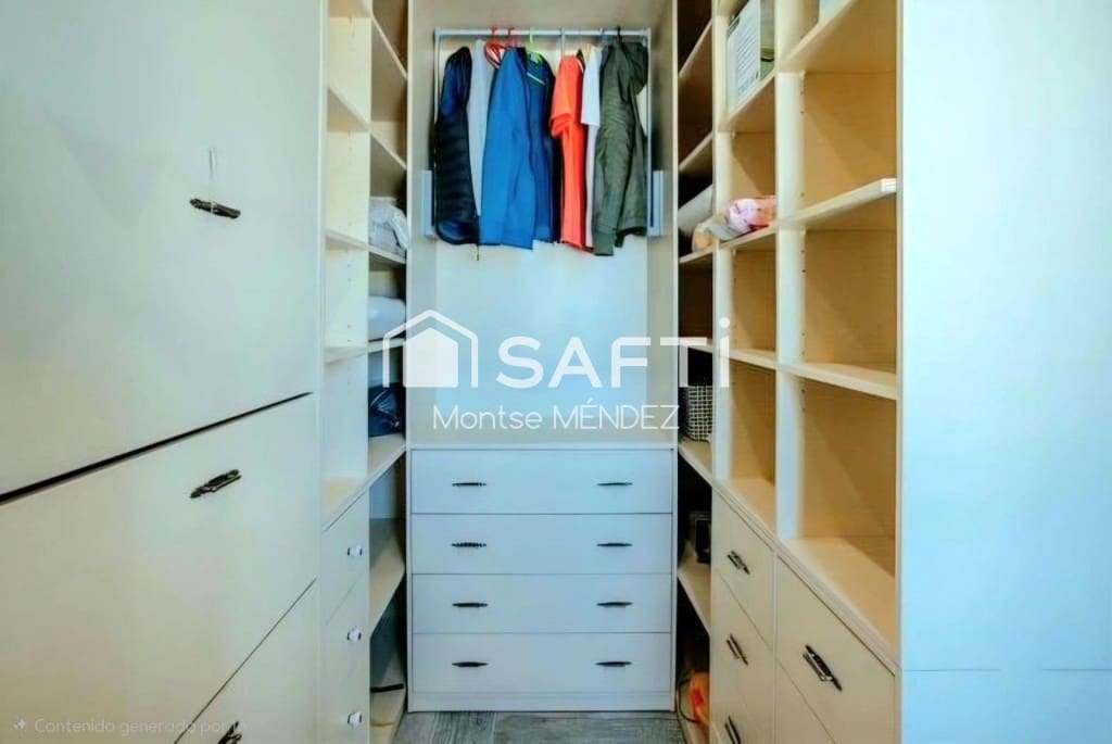 4 bedroom Villa for sale in Montroig-Mar with pool - € 525,000 (Ref: 9468326)