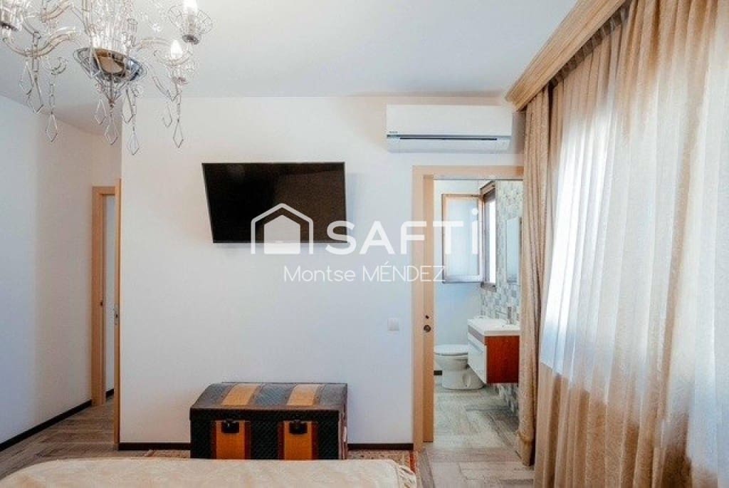 4 bedroom Villa for sale in Montroig-Mar with pool - € 525,000 (Ref: 9468326)