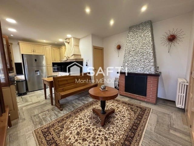 Chalet de 4 habitaciones en Montroig-Mar, Mont-roig del Camp en venta con piscina - 525.000 € (Ref: 9468326)