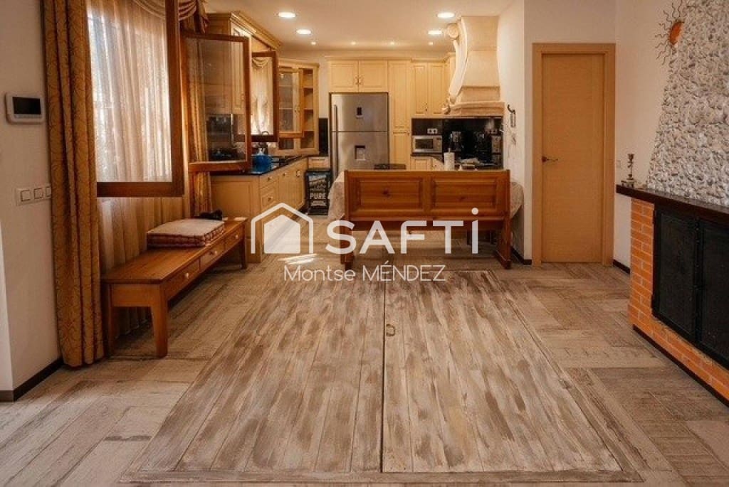 4 bedroom Villa for sale in Montroig-Mar with pool - € 525,000 (Ref: 9468326)