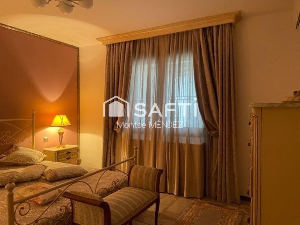 4 bedroom Villa for sale in Montroig-Mar with pool - € 525,000 (Ref: 9468326)