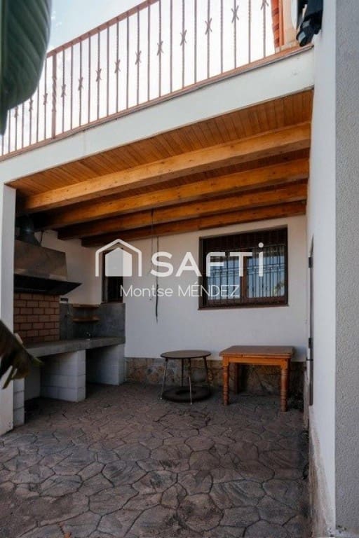 4 bedroom Villa for sale in Montroig-Mar with pool - € 525,000 (Ref: 9468326)