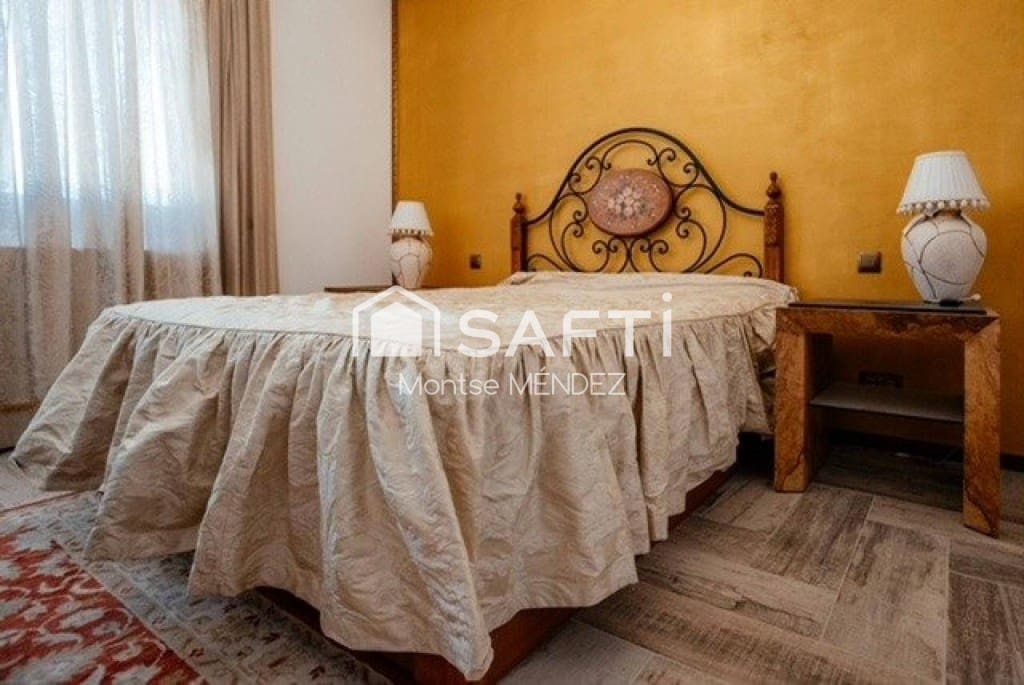 4 bedroom Villa for sale in Montroig-Mar with pool - € 525,000 (Ref: 9468326)