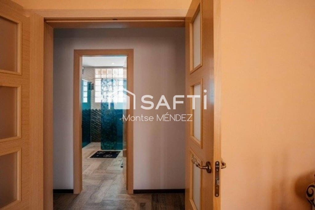 4 bedroom Villa for sale in Montroig-Mar with pool - € 525,000 (Ref: 9468326)