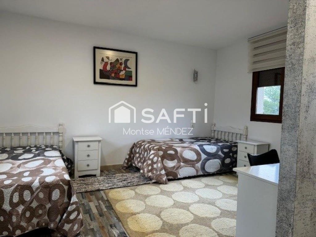 4 bedroom Villa for sale in Montroig-Mar with pool - € 525,000 (Ref: 9468326)