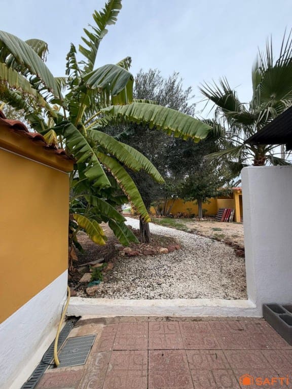 4 Zimmer Villa zu verkaufen in Castello de la Plana mit Pool Garage - 249.000 € (Ref: 9468327)