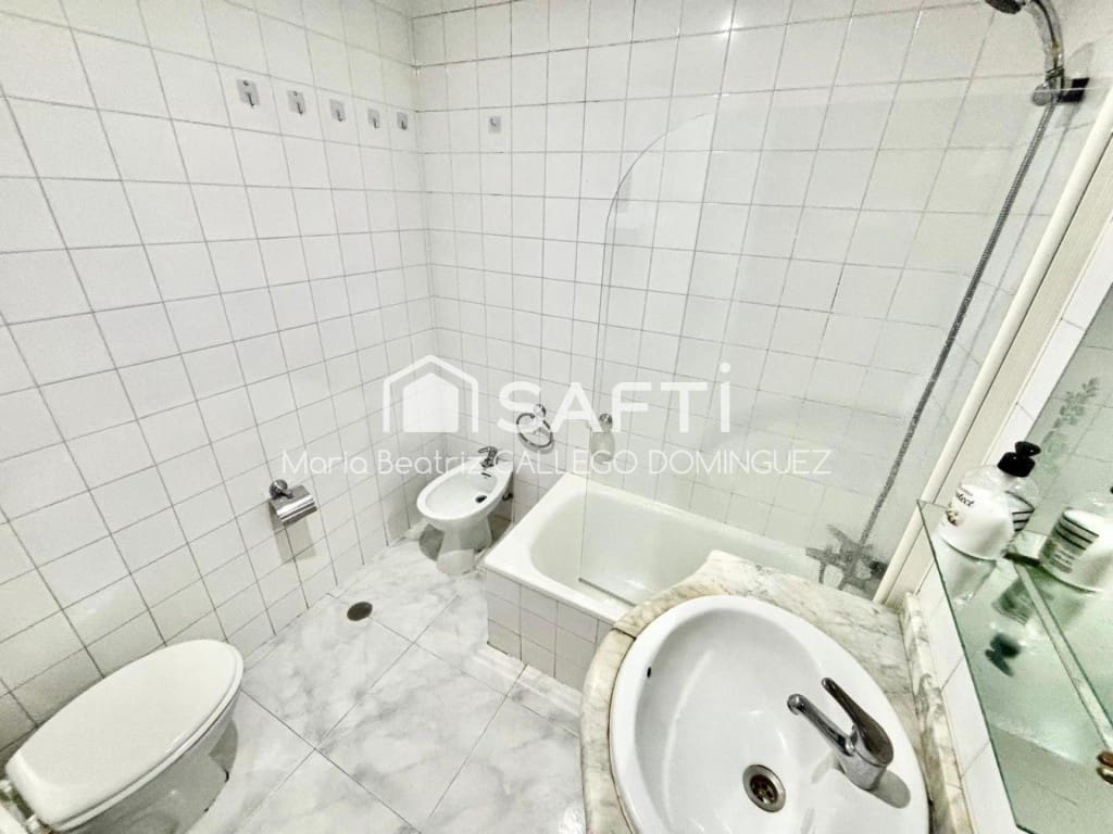 3 Zimmer Apartment zu verkaufen in Pontevedra Stadt mit Garage - 208.000 € (Ref: 9470332)