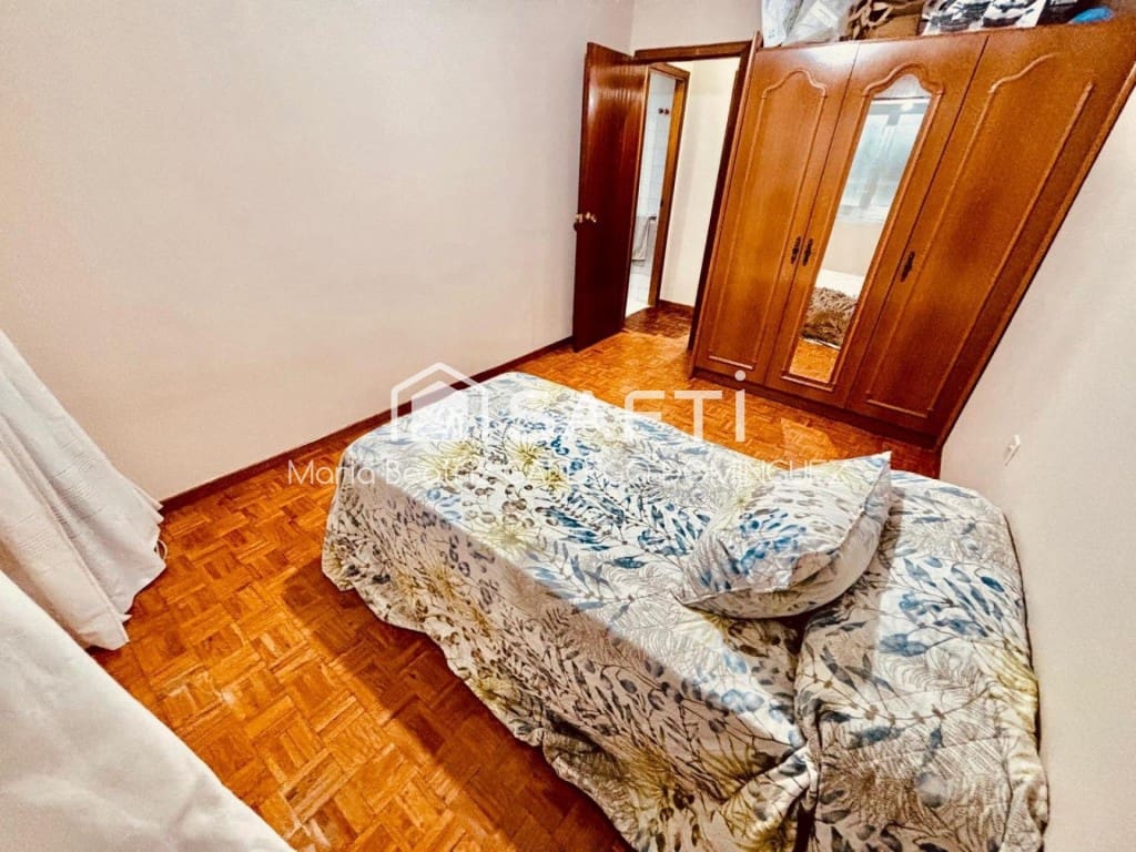 3 Zimmer Apartment zu verkaufen in Pontevedra Stadt mit Garage - 208.000 € (Ref: 9470332)