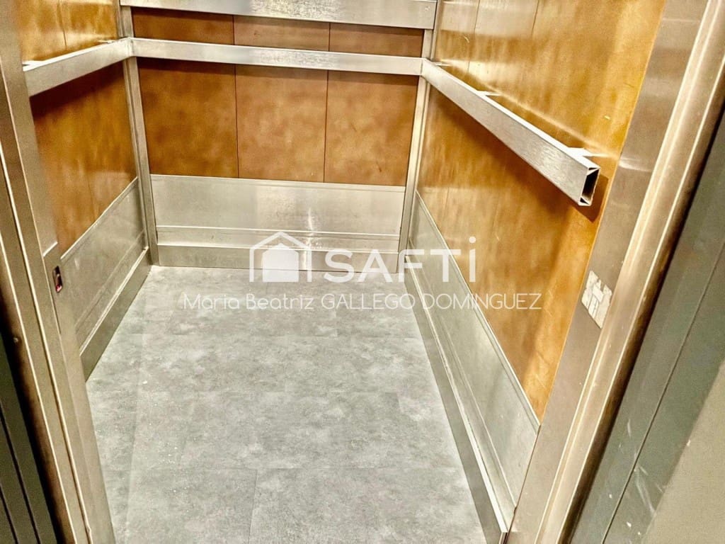 3 Zimmer Apartment zu verkaufen in Pontevedra Stadt mit Garage - 208.000 € (Ref: 9470332)