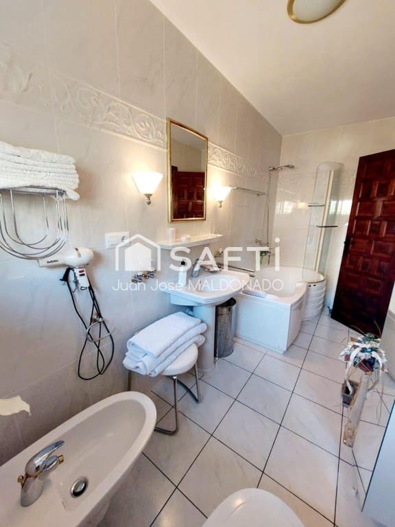 3 soveværelse Villa til salg i Peniscola med swimmingpool - € 520.000 (Ref: 9470335)