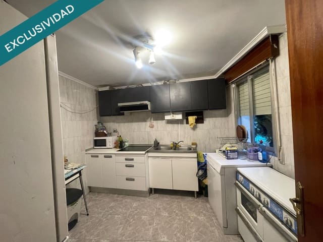 3 makuuhuone Maalaistalo myytävänä paikassa Villanueva de Valdueza, Ponferrada mukana 
autotalli - 80 000 € (Ref: 9470336)