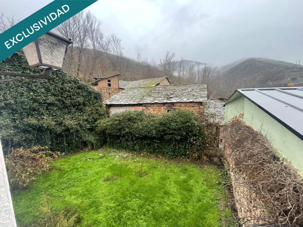 3 soverom Finca/Herregård til salgs i Ponferrada med garasje - € 80 000 (Ref: 9470336)