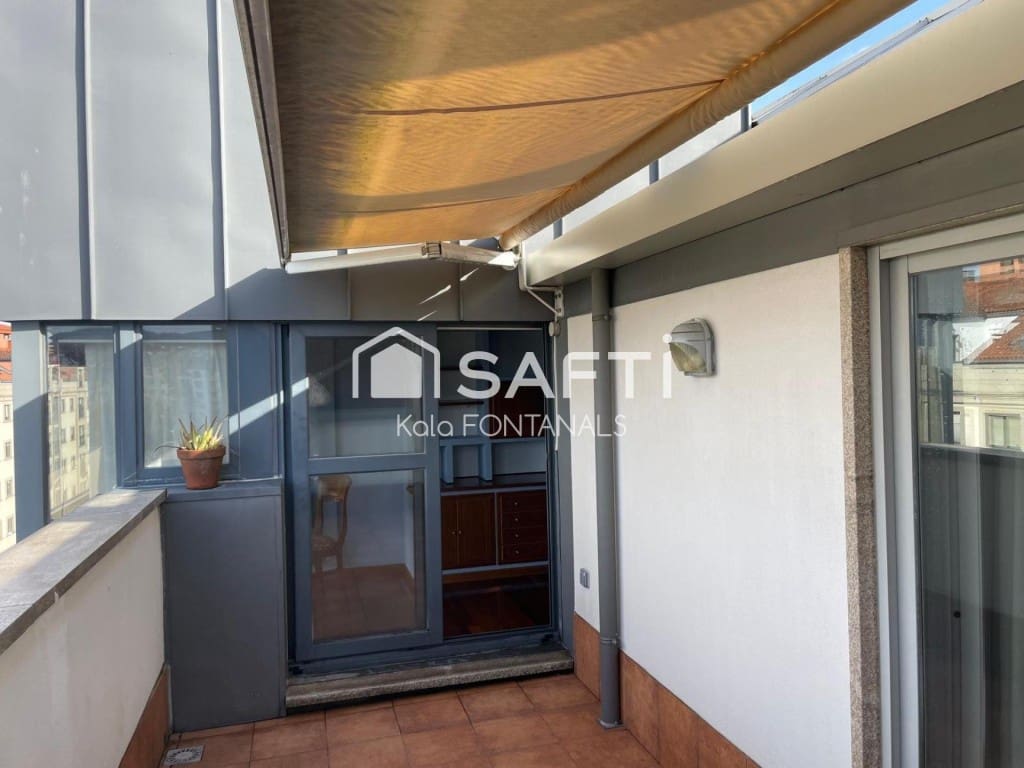 2 Zimmer Penthouse zu verkaufen in Pontevedra Stadt mit Garage - 390.000 € (Ref: 9470341)