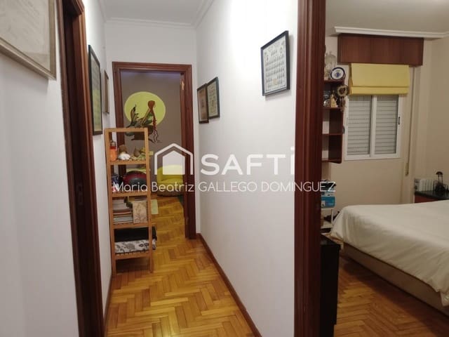 3 makuuhuone Huoneisto myytävänä paikassa Cangas mukana 
autotalli - 215 000 € (Ref: 9472799)